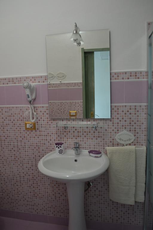 Villa Fattoria La Traccia Fertilia Zimmer foto